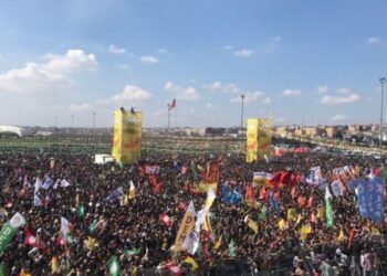 İstanbul Newrozu’na katılanlar: Tecritte ısrar edenler Newroz alanına baksın