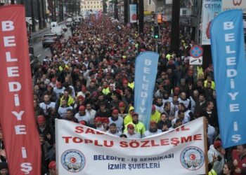 İzBB işçileri iş bıraktı