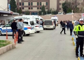 Hastane bahçesinde silahlı saldırı: 7 yaralı