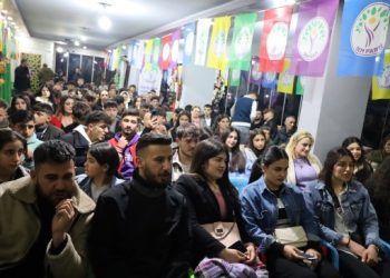 Qileban’da gençler sordu, eşbaşkanlar yanıtladı