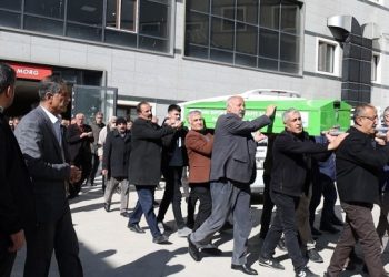 Yaşamını yitiren Tozun’un cenazesi memleketine uğurlandı