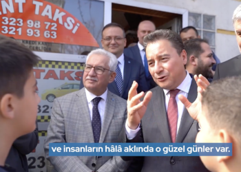 9-10 yaşındaki öğrenci sordu, Babacan cevapladı: Millet neden hala AK Parti’ye oy veriyor?