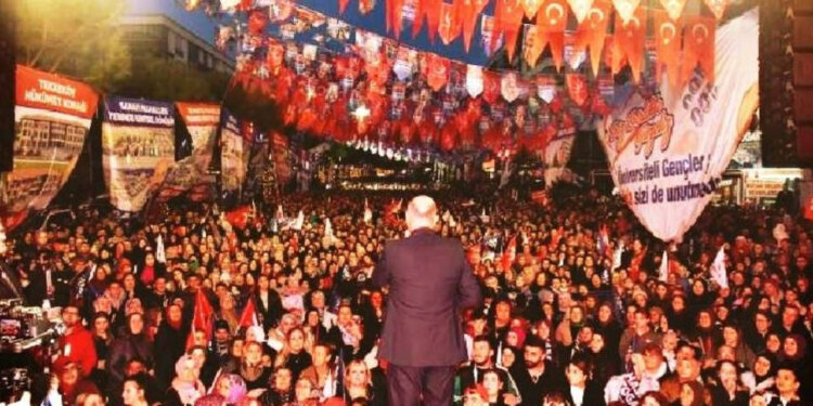 Aday gösterilmeyince YRP'ye geçen eski AKP'li Togar: Önümüze konulan yanlış işlere imza atmamamızın bedelini ödemeye hazırız