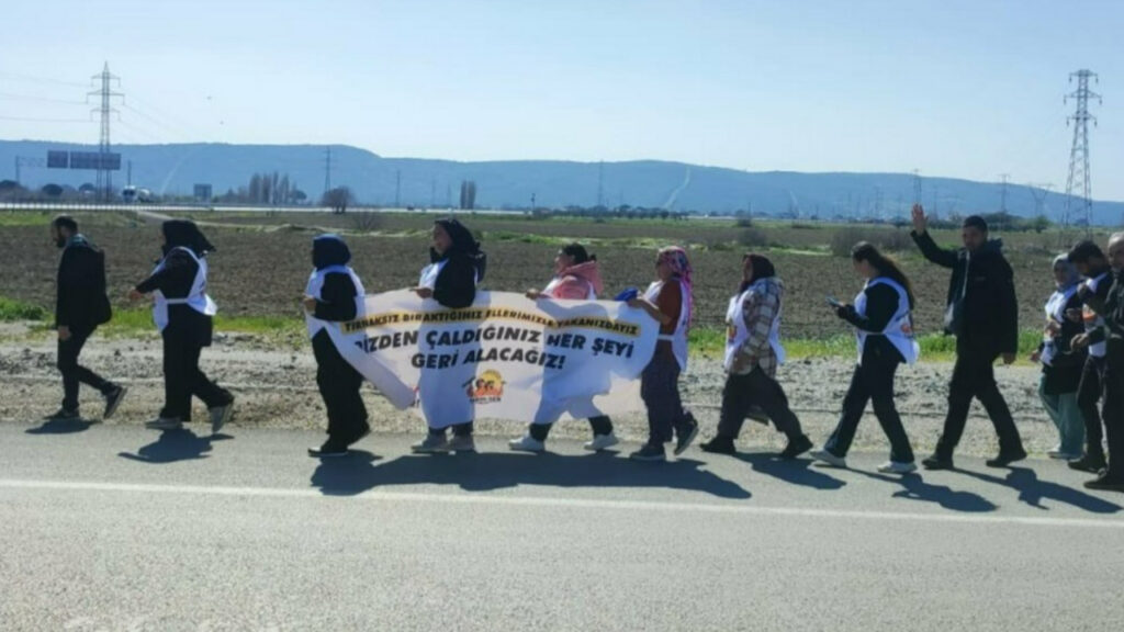 Agrobay işçileri, İzmir'den Ankara'ya yürüyor