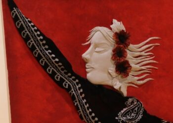 Amed’de 8 Mart konulu sergi ve tiyatro gösterimi