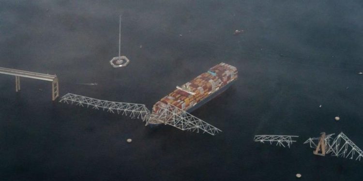 Baltimore’daki gemi kazasının sebebi ‘kirli yakıt olabilir’