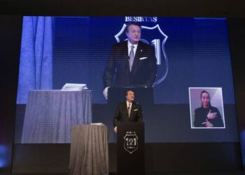 Başkan Hasan Arat'ın Beşiktaş'taki 69 günü: "Beşiktaş’ın mal varlıklarına çökmüşler"