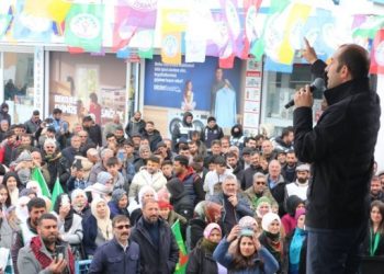 Bayındır Qereyazî’de: Bu seçim, Kürtlerin dili, kimliği için referandumdur