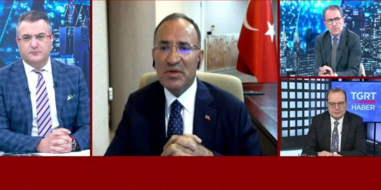 Bekir Bozdağ'a Yeniden Refah'a geçen Gülpınar'ı "hainlikle" suçladı; Şanlıurfa adayından yanıt gecikmedi