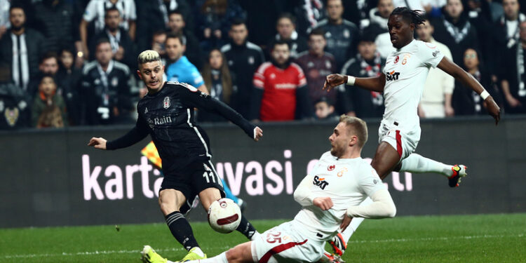 Beşiktaş'tan Galatasaray'a tepki, TFF'ye çağrı: Artık maçlarımızda görmek istemiyoruz!