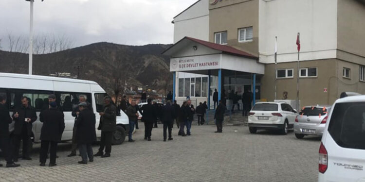 Bitlis’te 1 yıl önce kaçırdığı kızın evini basıp katliam yaptı: 3 ölü, 1 yaralı