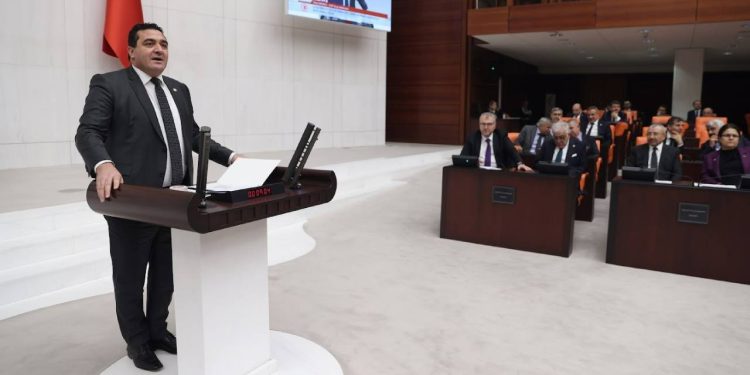 CHP Meclis'e taşıdı: Bakan Uraloğlu, danışmanı hakkındaki iddialara yanıt vermedi