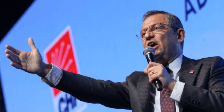 CHP lideri Özgür Özel İzmir'de: "Yarın büyük bir zafer kazanacağız"