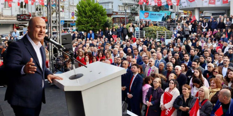 CHP'li Murat Bakan: Yerel yönetim başarısıyla AKP’yi sarsacağız