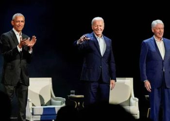 Clinton ve Obama'nın katıldığı etkinlikte Biden'a Gazze protestosu: Utan