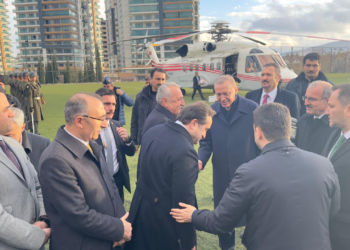 Cumhurbaşkanı Erdoğan'ı, Mehmet Ağar karşılamış