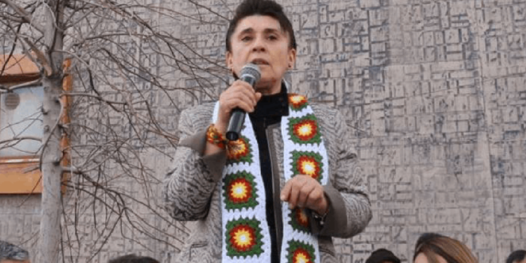 DEM Parti seçim çalışmasına katıldı... Leyla Zana: Kime ne borcumuz var? Bir kere de siz Kürtlere oy verin