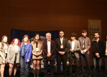 DEM Partili adaylar gençlerle buluştu