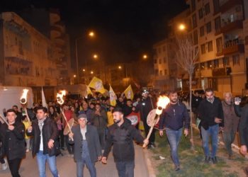 DEM Parti'ye destek yürüyüşü