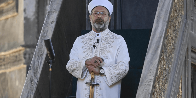 Diyanet de seçim döneminde kapı kapı dolaşacak; İmamlar, vaizler tek tek evleri, mahalleleri gezecek