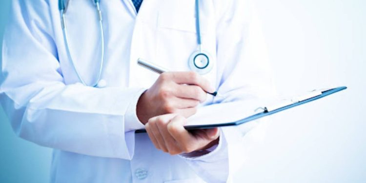 Doktor krizi sürüyor: Kamuda kadrolar boş kaldı