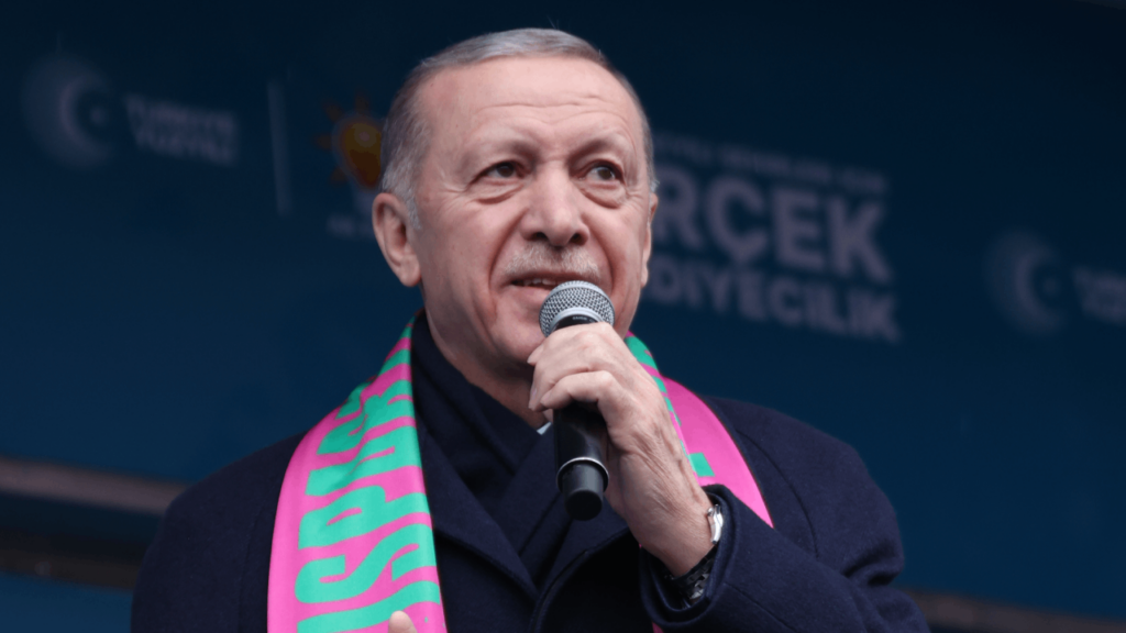 Erdoğan hayaller aleminde: "Ekonomik göstergeler gayet iyi, çalışan ve emeklilerin durumu düzelecek"