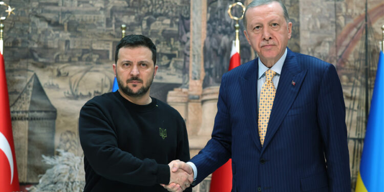 Erdoğan ile Zelenskiy İstanbul’da görüştü
