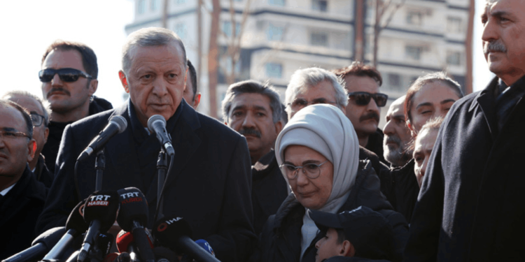 Erdoğan'dan Diyarbakırlılara sitem: "Bana yüzde 28.5, CHP'nin adayına 71.5 oy çıkmışsa bir düşünmemiz lazım"