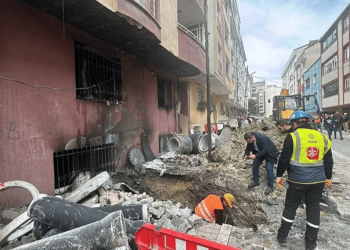 Esenyurt’ta doğalgaz borusu patladı