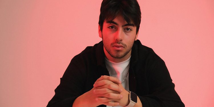 Ezheran’ın yeni single’ı “Aslında” çıkıyor