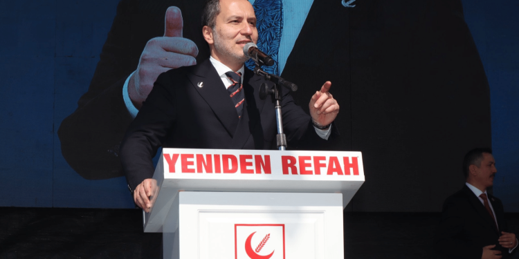 Yolunu şaşırmış birine rozet taktınız