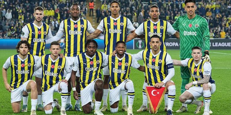 Fenerbahçe, Konferans Ligi'nde çeyrek finalde!