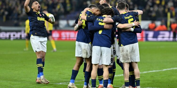 Fenerbahçe’nin Olympiakos’u eleme oranı açıklandı: Konferans Ligi’nde şampiyonluk ihtimalleri