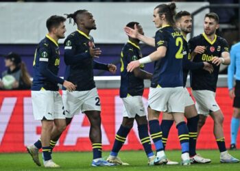 Fenerbahçe, Union Saint-Gilloise'ı deplasmanda rahat geçti; çeyrek final kapısını araladı!
