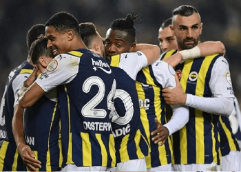 Fenerbahçe için kritik hafta... Ligden çekilme, lig maratonu ve Galatasaray derbisi... Ali Koç futbolcularla görüşecek
