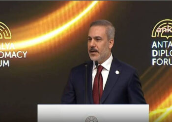 Fidan: Kendini yakan Amerikalı askerin duruşu meşruiyet krizinin işarettir