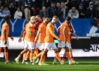 Galatasaray dışarıda 5. viteste