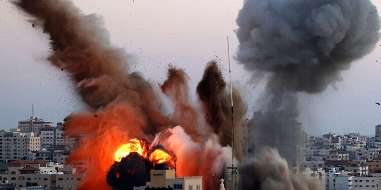 Gazze’de altyapı hasarı 30 milyar doları aştı; ölenlerin sayısı 31 bine dayandı