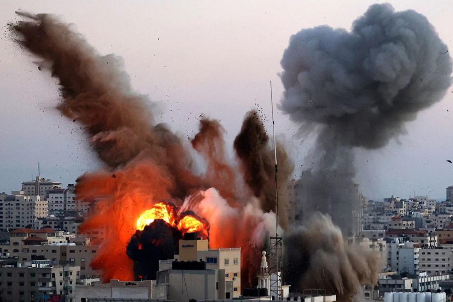 Gazze’de altyapı hasarı 30 milyar doları aştı; ölenlerin sayısı 31 bine dayandı