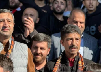 HÜDA-PAR adayıyla maç izleyen DEM Parti adayı ihraç edildi