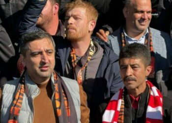 HÜDA Par adayıyla fotoğraf veren DEM Partili aday ihraç edildi