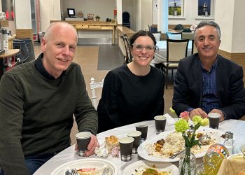 Hollanda AP Milletvekili, ilk kez iftar programına katıldı: Benim için bir onur