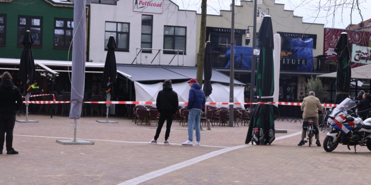 Hollanda'da rehine krizi: 150 ev tahliye edildi