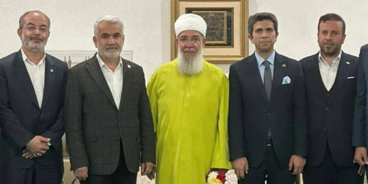 Hüda Par Genel Başkanı, Menzil Köyü'nde