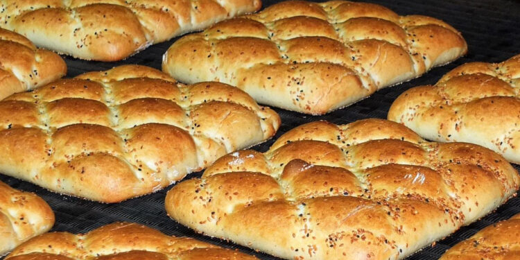 İmamoğlu duyurdu; Halk Ekmek Ramazan pidesi 10 TL’den satılacak