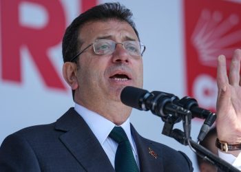 İmamoğlu'nda '17 bakan' tepkisi: 'Utanmaları da yok'