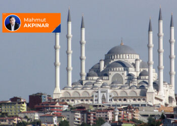 İslami hizmetlerin binalarla imtihanı 