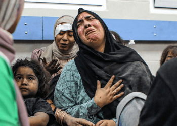 İsrail Gazze'de yine hastaneleri kuşattı