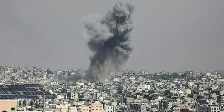 İsrail'den Lübnan'a hava saldırısı: Aynı aileden 3 kişi öldü