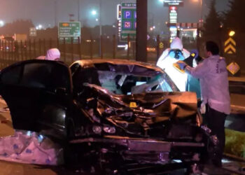 İstanbul’da feci kaza: 5 ölü, 1 yaralı